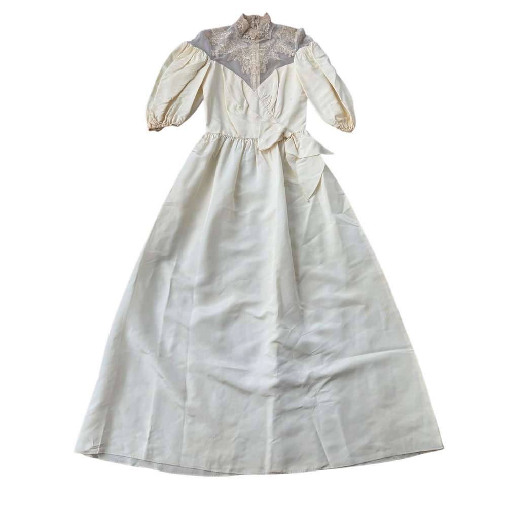 Vintage 1980s Ivory Wedding Gown Lace Yoke Puff Sleeve Bow Bridal Dress S Ivory